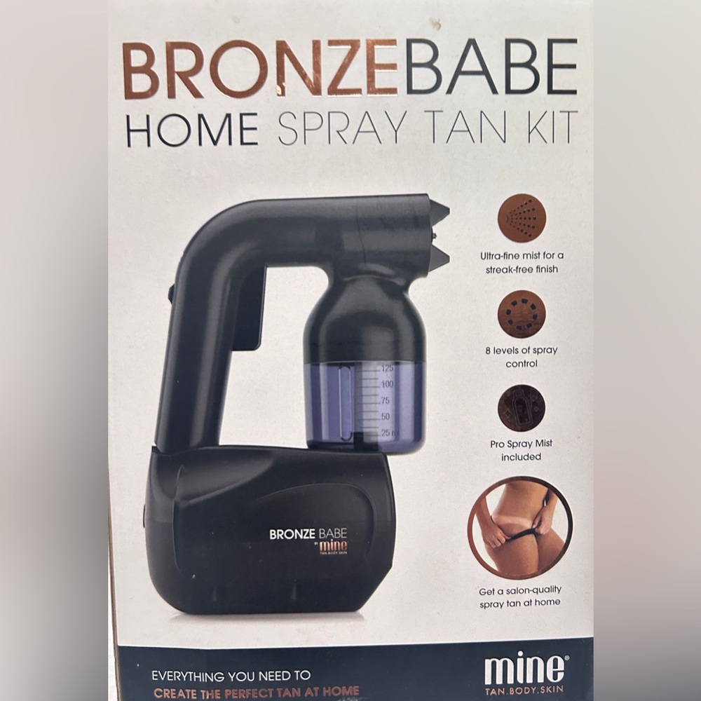 Bronze Babe Black Spray Tan Kit 👙
